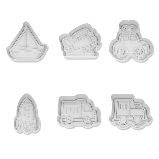 Kamyon, araba, uçak ve tren figürleri içeren, çocuklar için eğlenceli 6 parçalık kurabiye seti.
A 6-piece cookie cutter set featuring fun toy vehicle designs, including a truck, car, airplane, and train—great for kids.